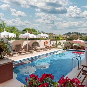 Otel Kseynasa Nikiti (Sithonia)