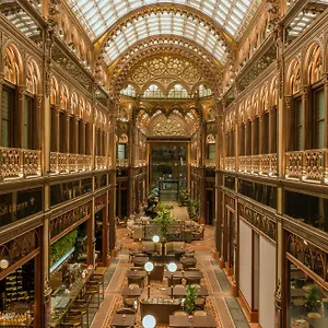 Parisi Udvar Budapest, Part Of Hyatt ***** Будапешт