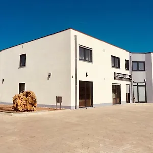 Leona , Giebelstadt Deutschland